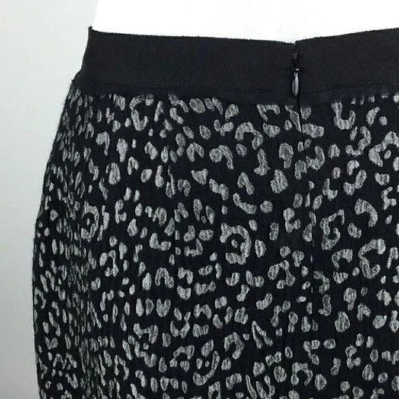 Ann Taylor Pencil skirt 6 wool blend Animal Print - Picture 6 of 9